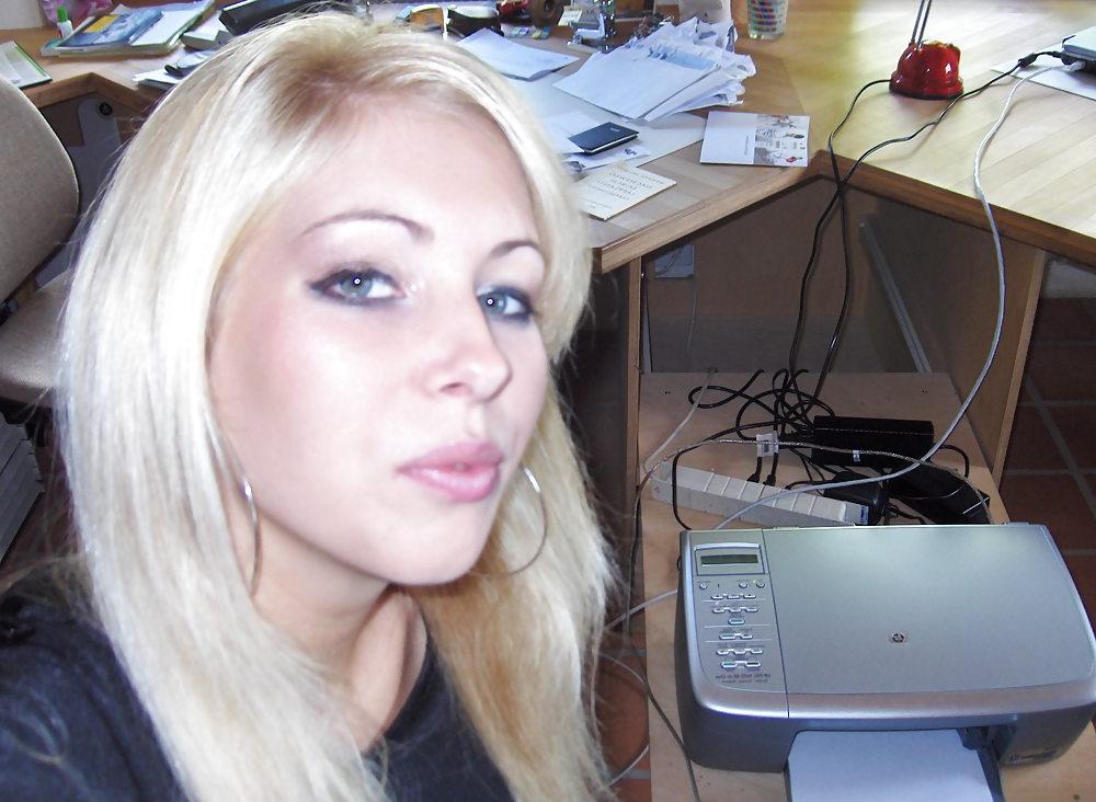 25P German Ex-girlfriend