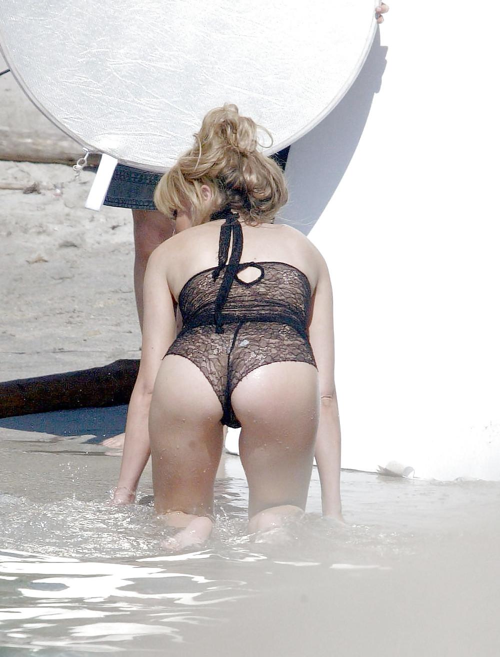 24P Best Celebrity Asses 