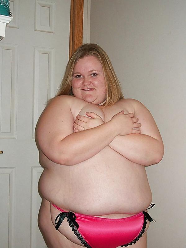22P THREE AMATEUR FATTY GIRLS
