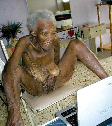 25P Big Boob Black Beauties