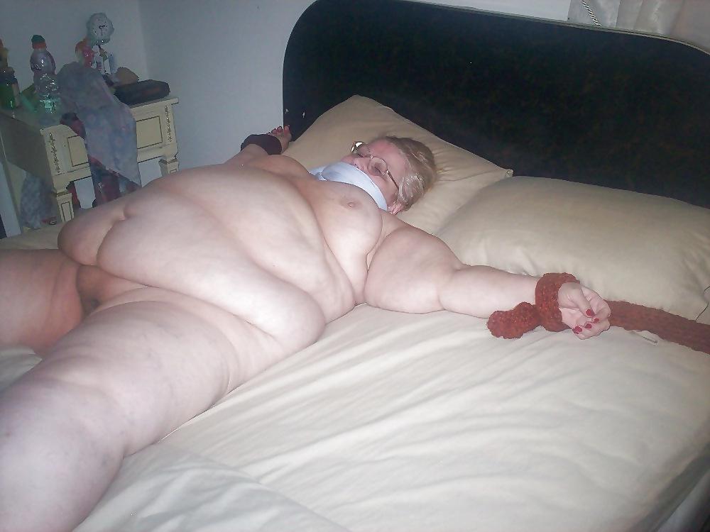 14P Granny Bondage