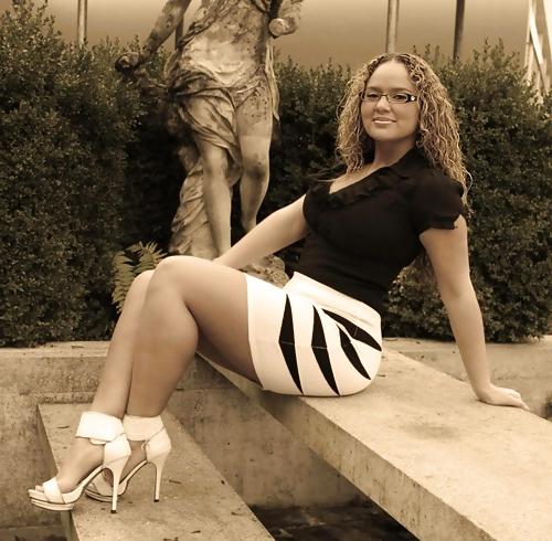 17P I Love Women In Heels & Boots #12