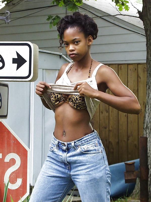 23P Big Tit Ebony Teen Babe Shows Pussy