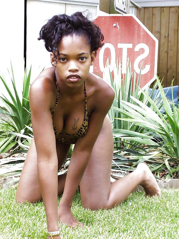 23P Big Tit Ebony Teen Babe Shows Pussy
