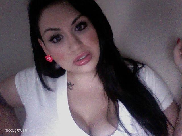 25P Big boobs cute brunette 