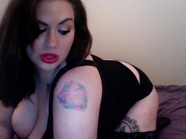 25P Big boobs cute brunette 