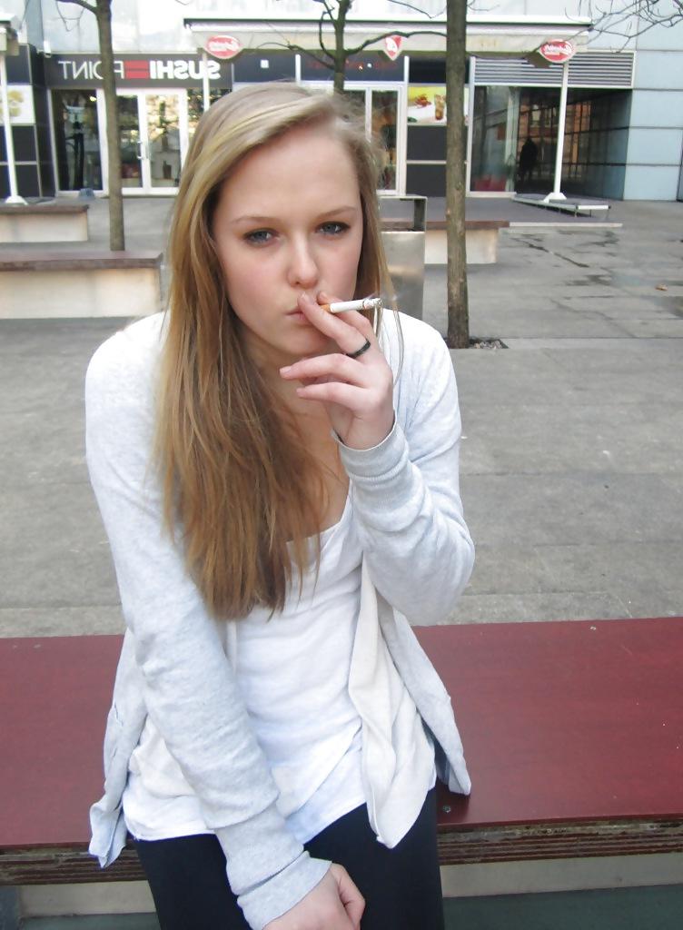 25P Smoking sluts 14