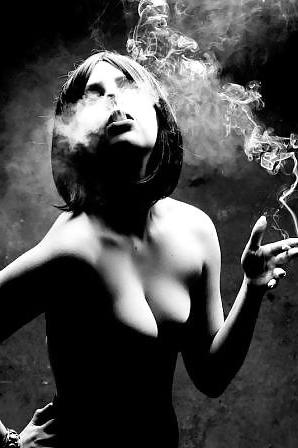 24P Smoking with elegance