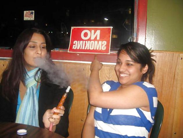 10P For men who love Indian and Pakistani girls smoking