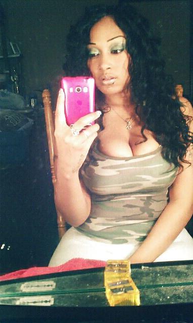23P Huge Tits Girl from New Orleans