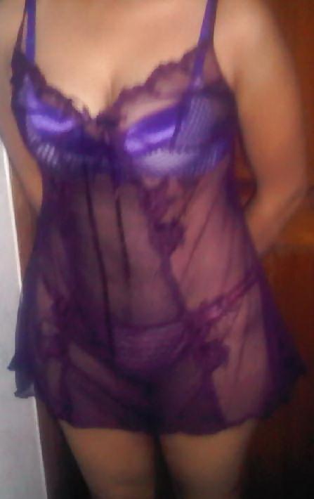 24P Indian mature wife showing boobs 2