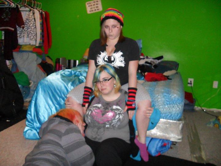25P Big tit teen Allie ( & her busty sister Mariah )