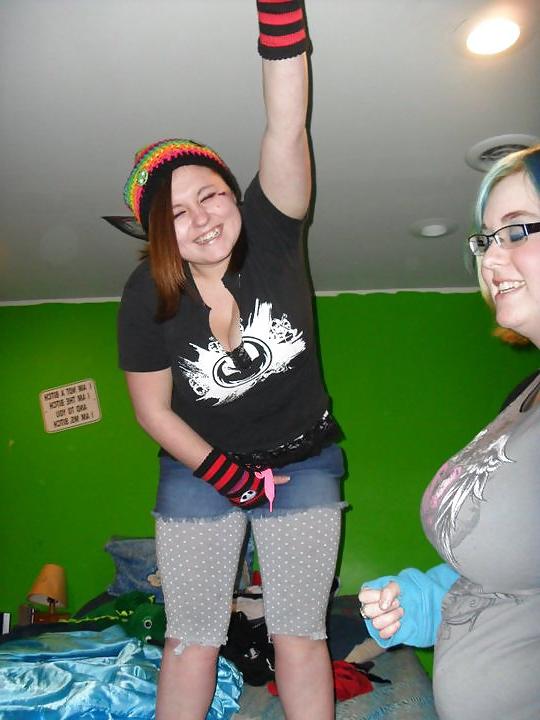 25P Big tit teen Allie ( & her busty sister Mariah )