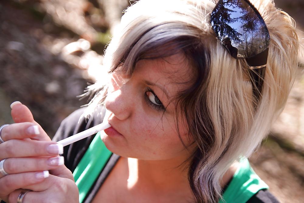 7P Smoking fetish