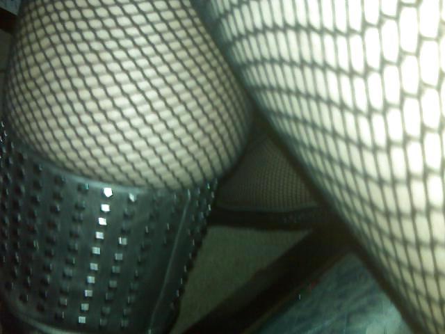 5P Daisy- caught something in the fishnet!