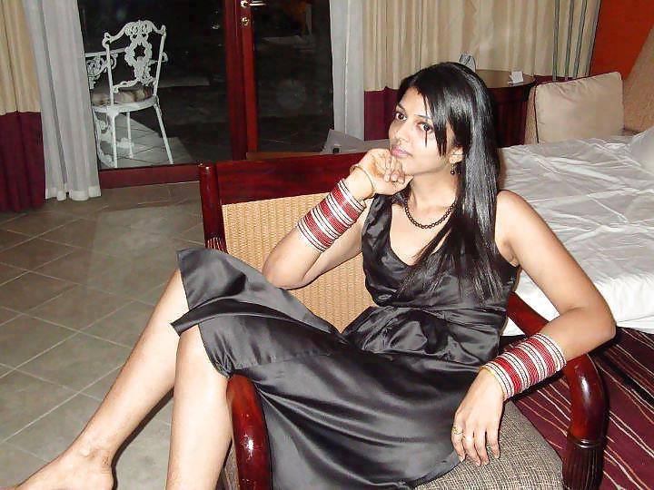 25P Beautiful Indian Girls 43-- By Sanjh