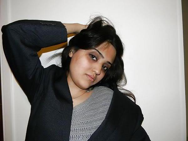 25P Beautiful Indian Girls 43-- By Sanjh