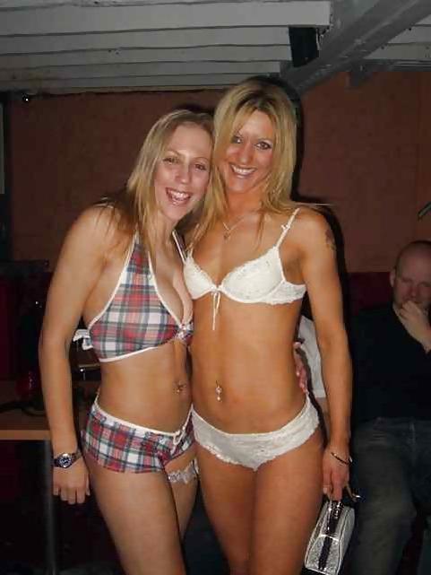 19P Super hot strip babes