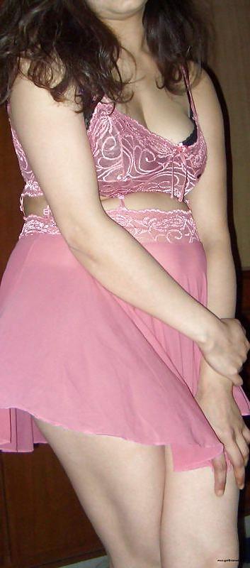 25P Indian College Girls