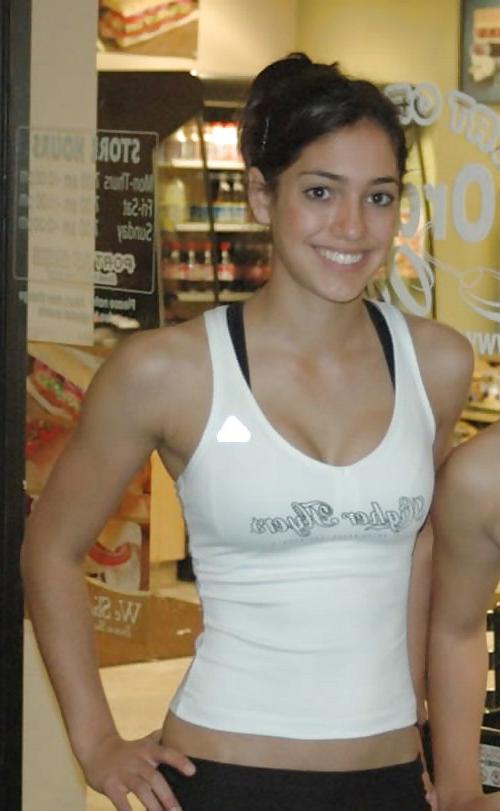 12P Hottie sports girl!