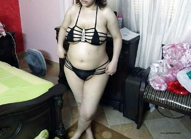 8P Egyptian wearing a nightgown Nude very