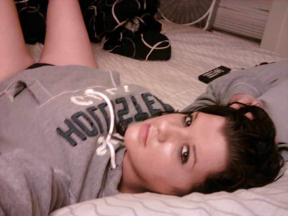 12P Married arkansas slut young milf sent me these pics... 