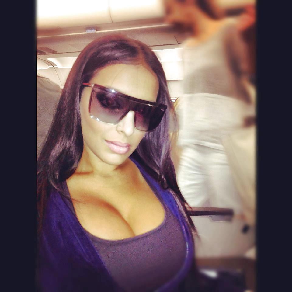 20P Big Boob Latin Babe