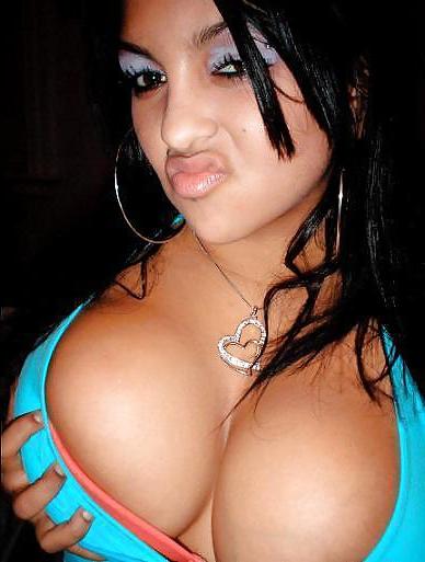 15P Big boob babes