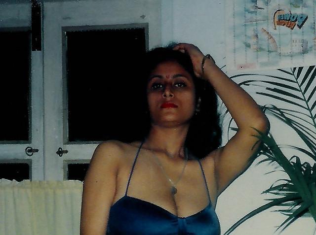 13P My indian aunty
