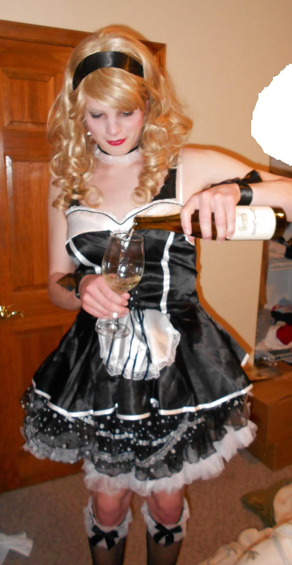 16P SISSY MAID VANESSA