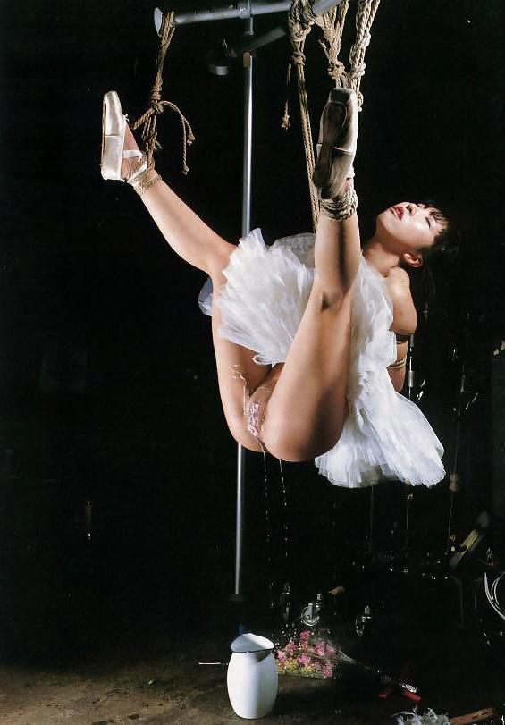 25P Sexy Bondage Erotica By twistedworlds