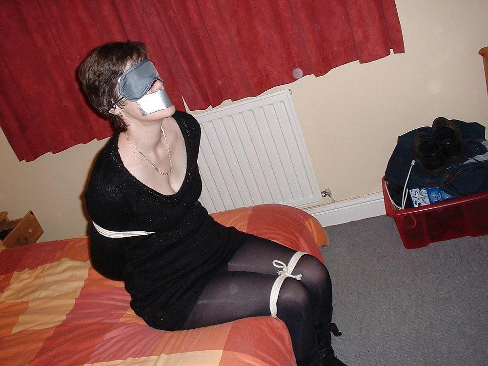 25P Sexy Bondage Erotica By twistedworlds