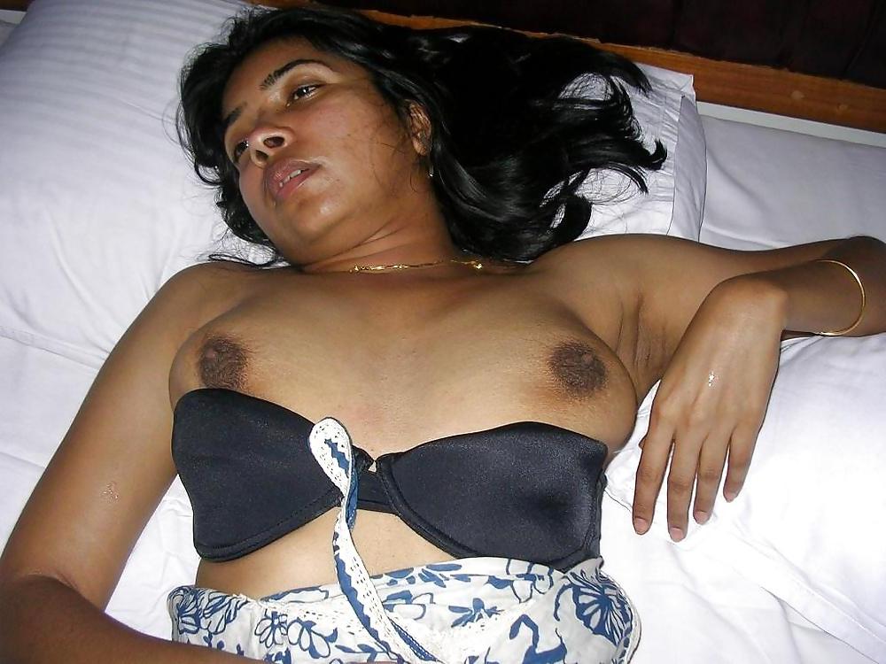 25P Indian girl posing
