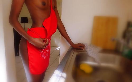 25P Ebony Desires