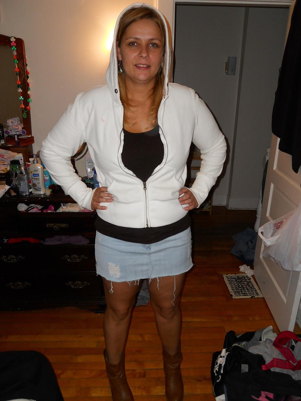 25P Big Tit Wife private Pics