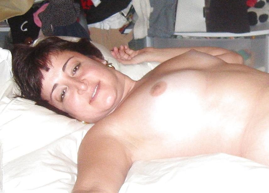 25P Busty Amateur Mature Wife