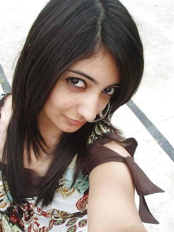 10P Hot Paki and Indian sluts (random) 