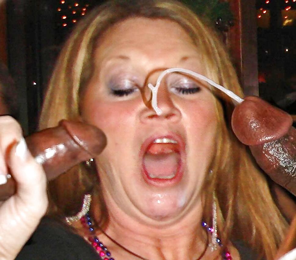 25P The Best of Naked Wife Sue