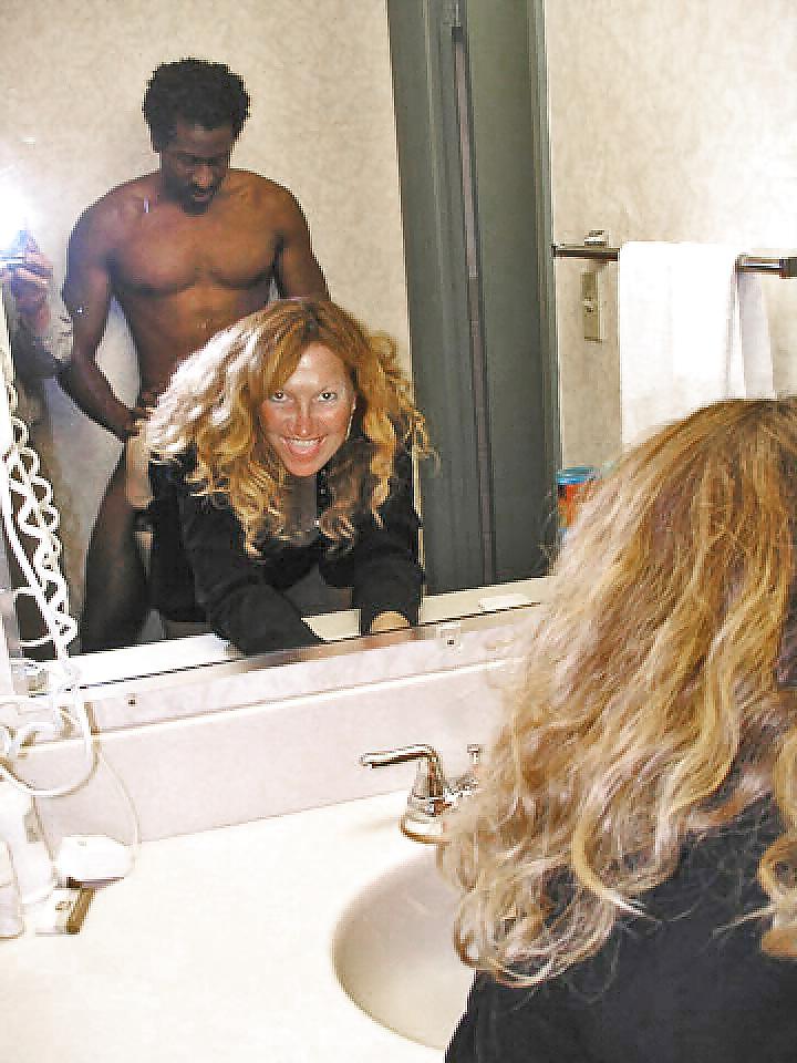 25P The Best of Naked Wife Sue