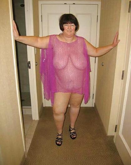 25P Big butt moms