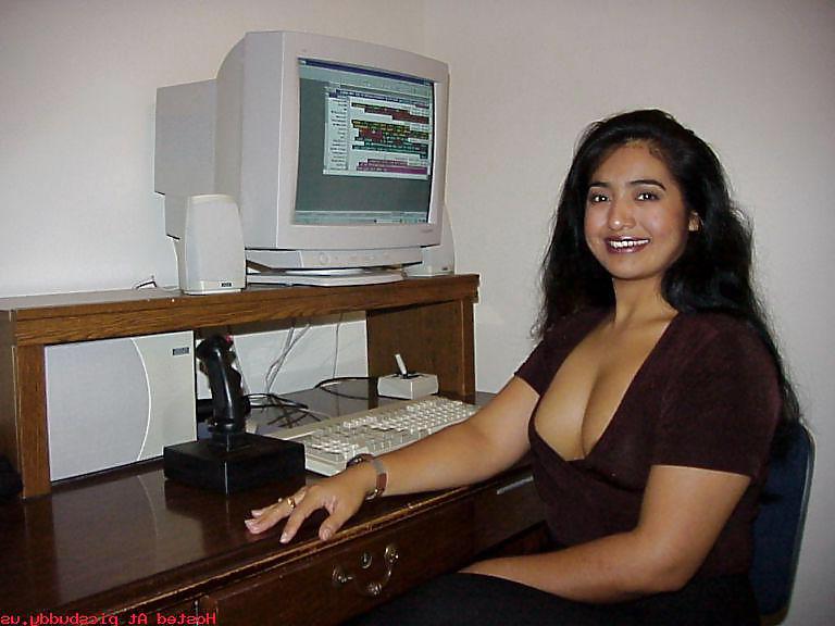24P Indian Desi Babes Sexy 