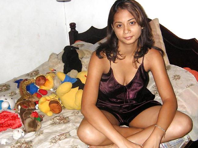 24P Indian Desi Babes Sexy 