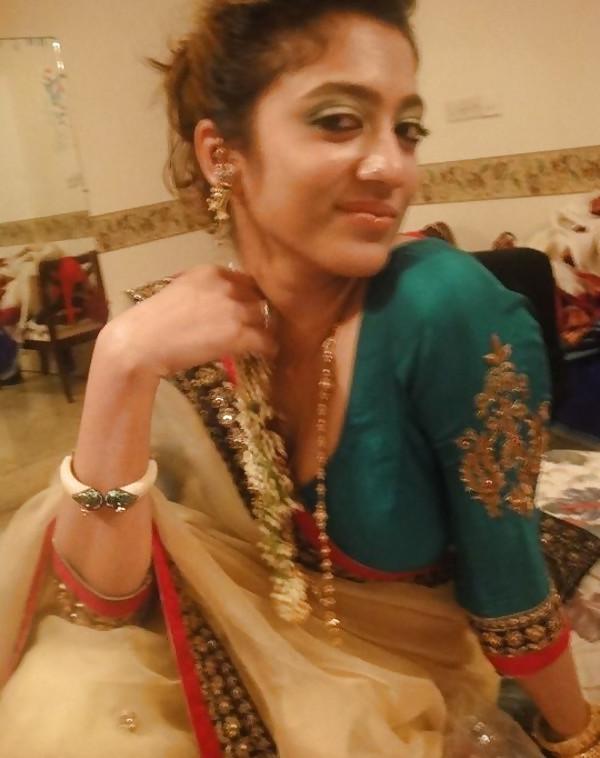 15P Indian NRI Posh Rich Girl hot pics