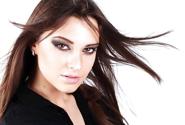 19P Beautiful Hungarian girls