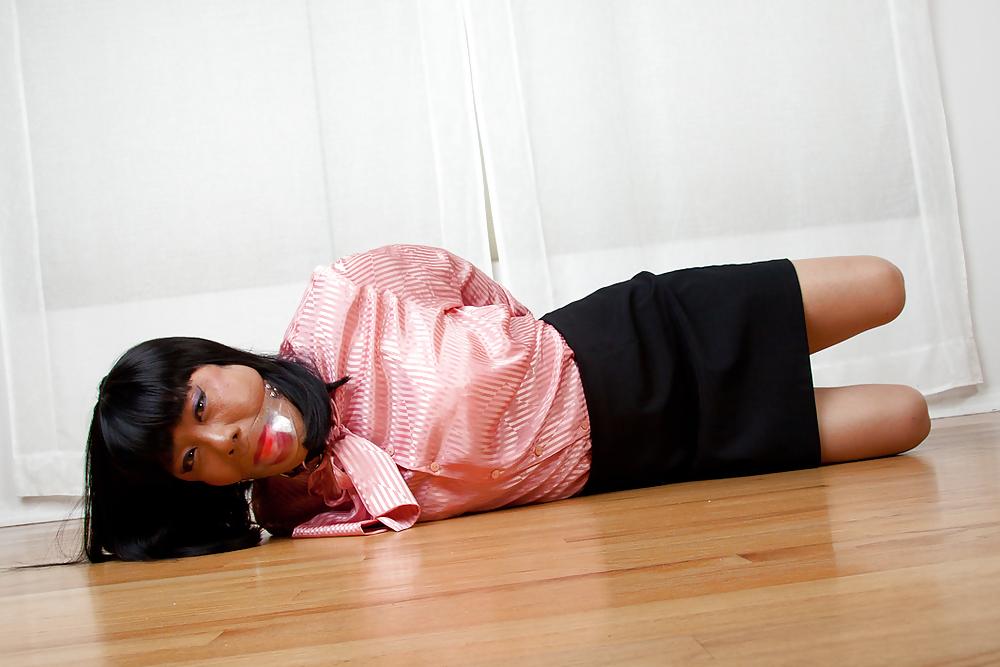 25P Crossdressing Bondage