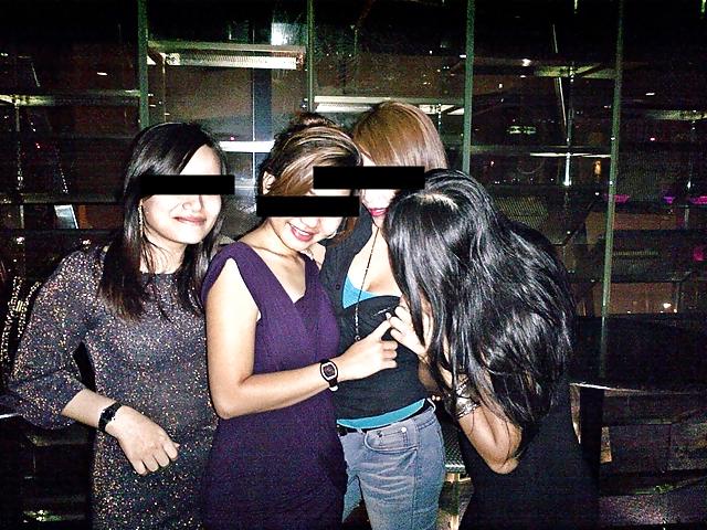 11P Malaysian Slut