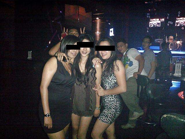 11P Malaysian Slut