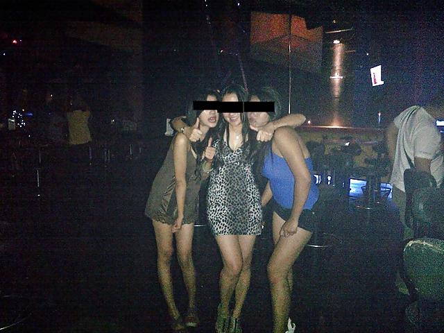 11P Malaysian Slut