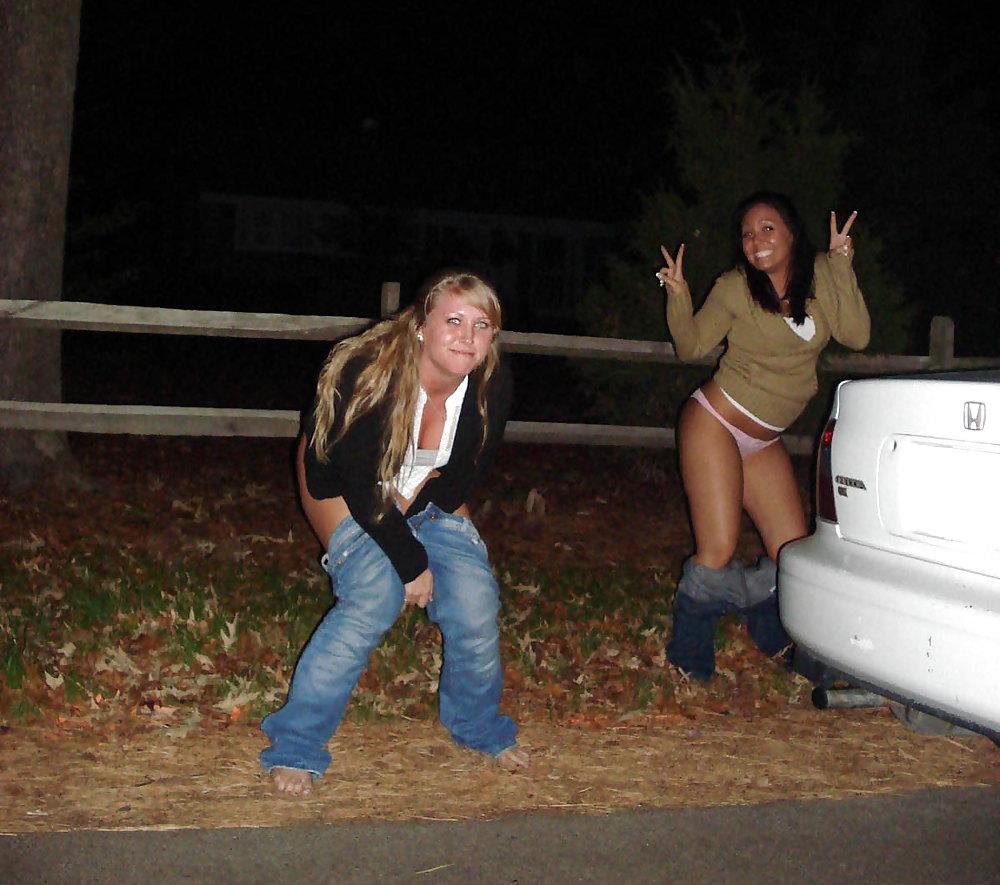 25P Teens Caught 2 (Outside) by Voyeur TROC