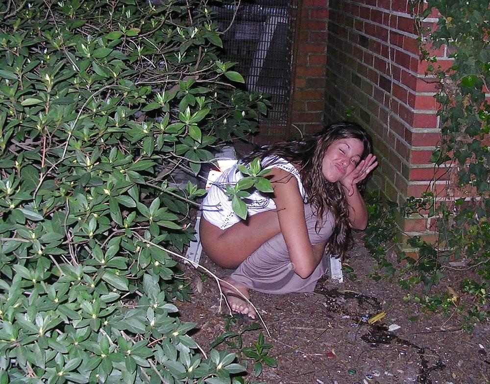 25P Teens Caught 2 (Outside) by Voyeur TROC